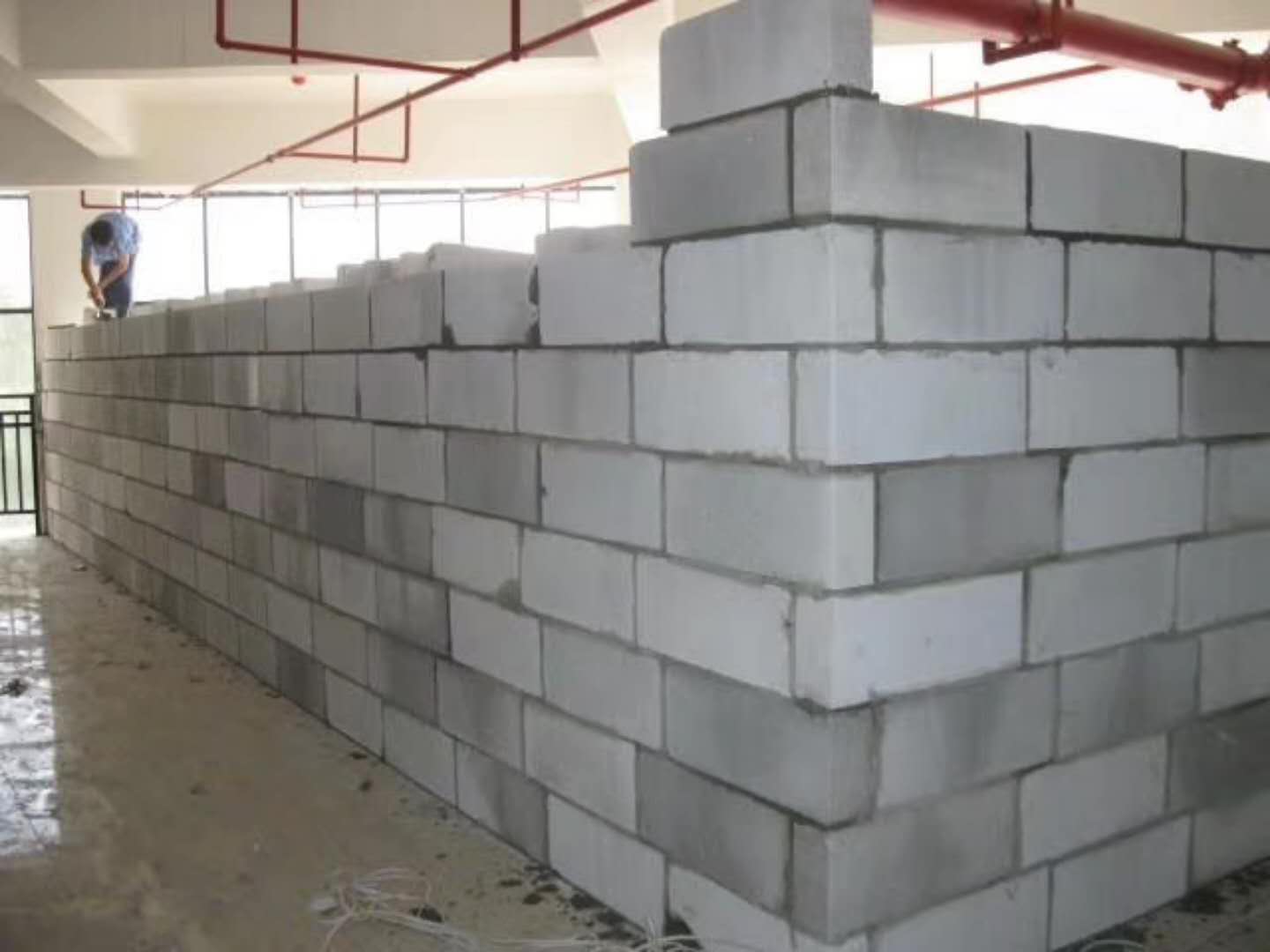崇义蒸压加气混凝土砌块承重墙静力和抗震性能的研究